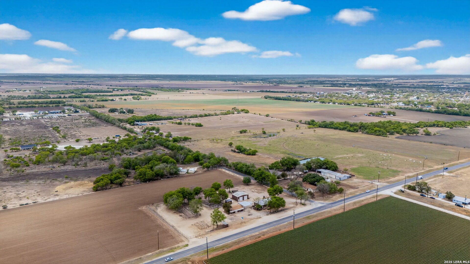 main property photo 41