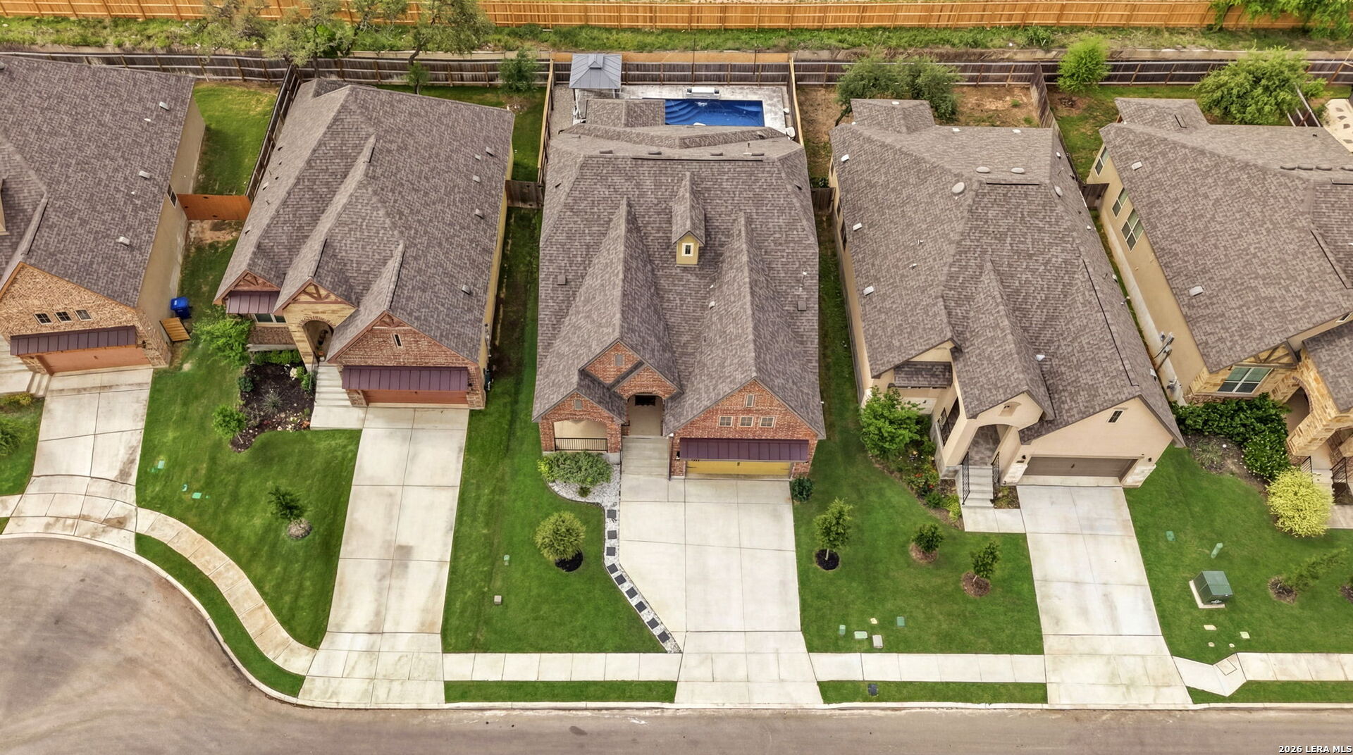 main property photo 50