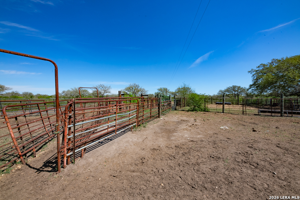 main property photo 40