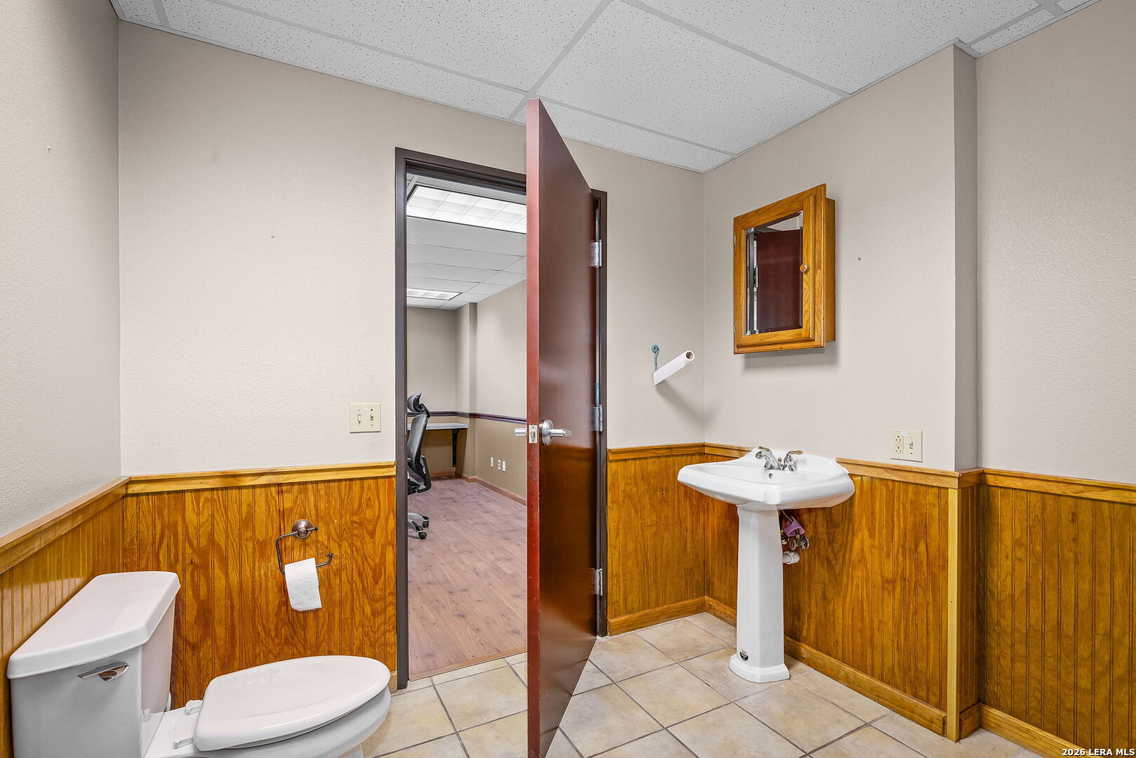 main property photo 18