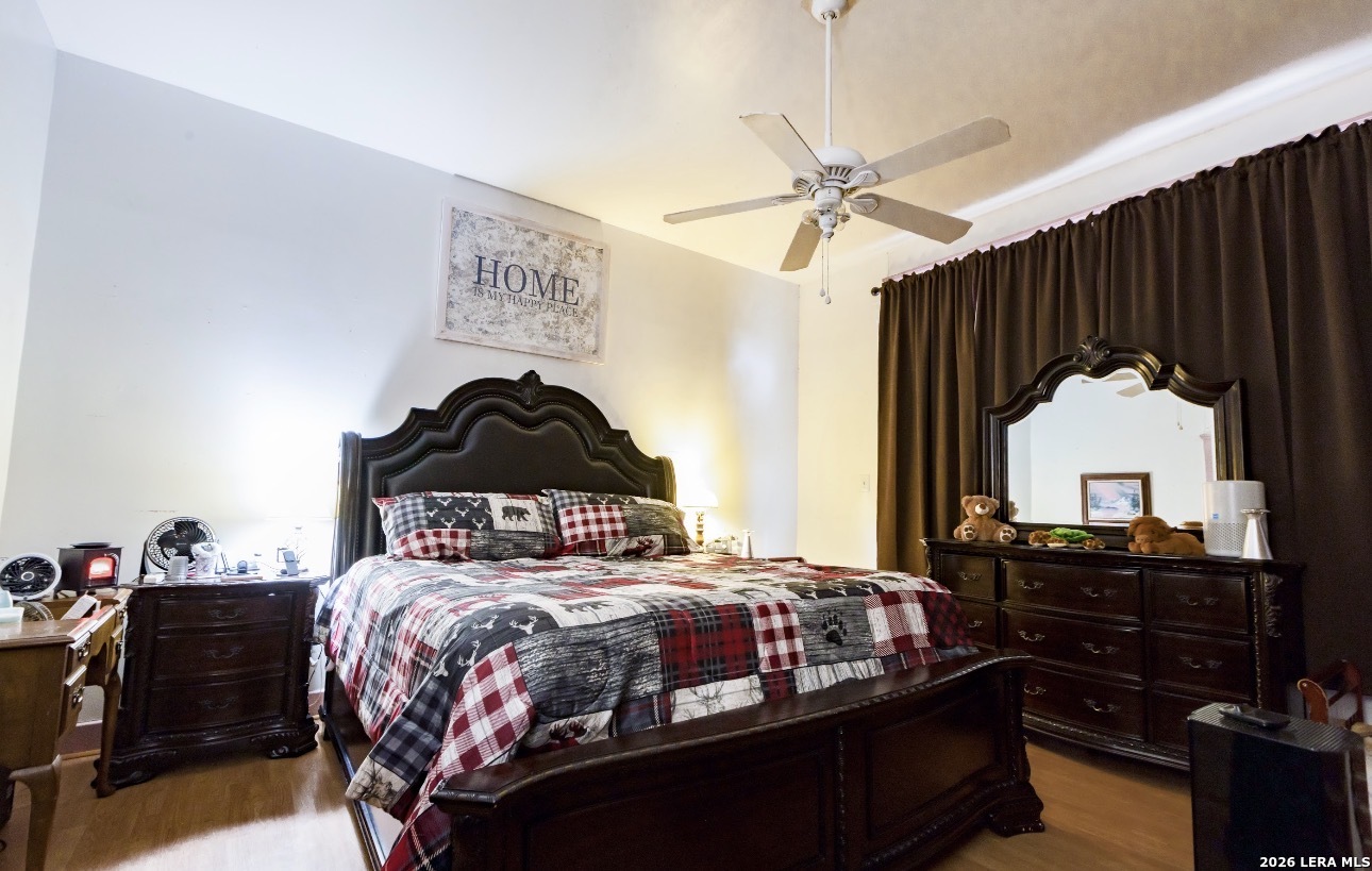 main property photo 17