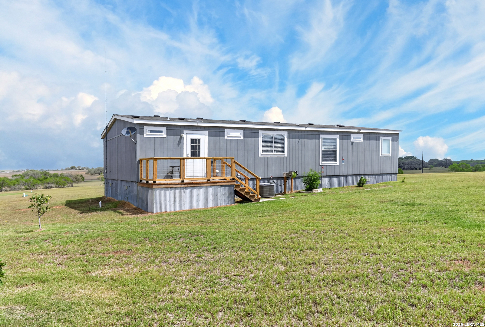 main property photo 6