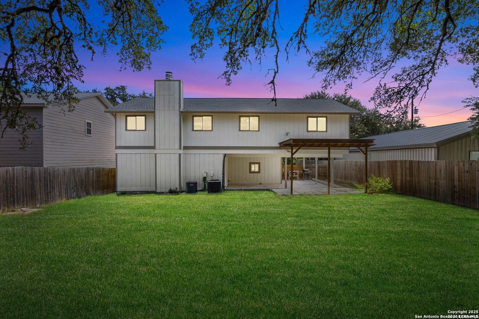 main property photo 23