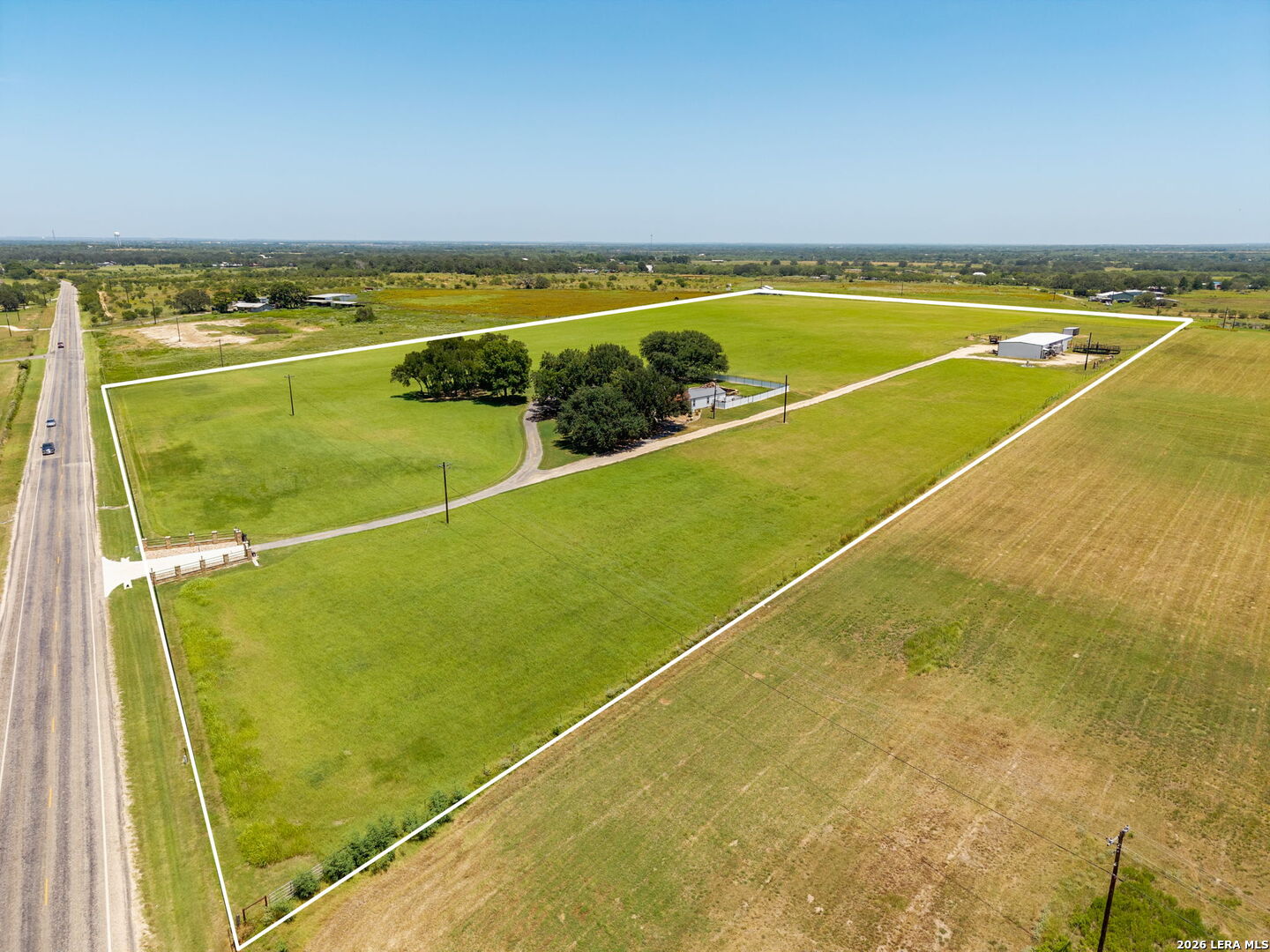 main property photo 40