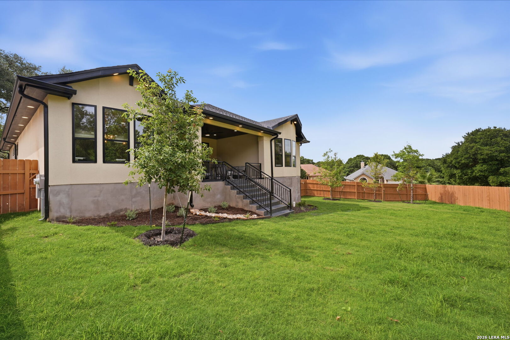 main property photo 29