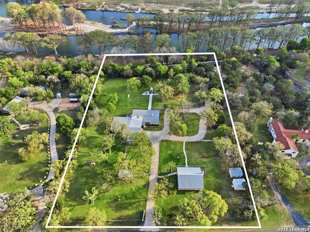 main property photo 45