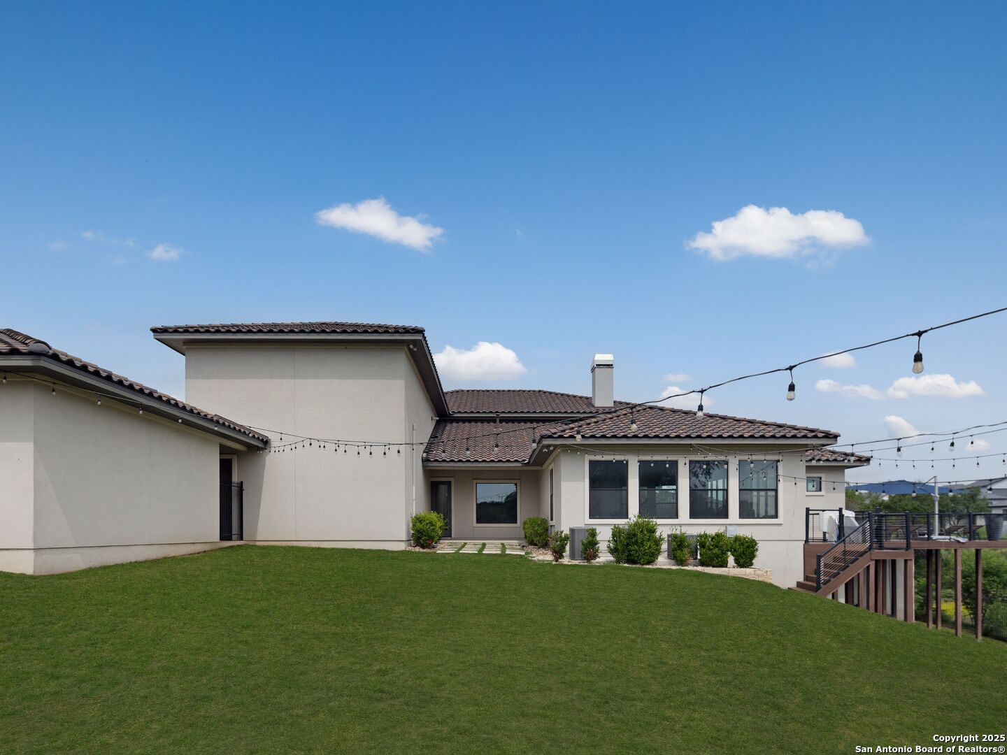 main property photo 41