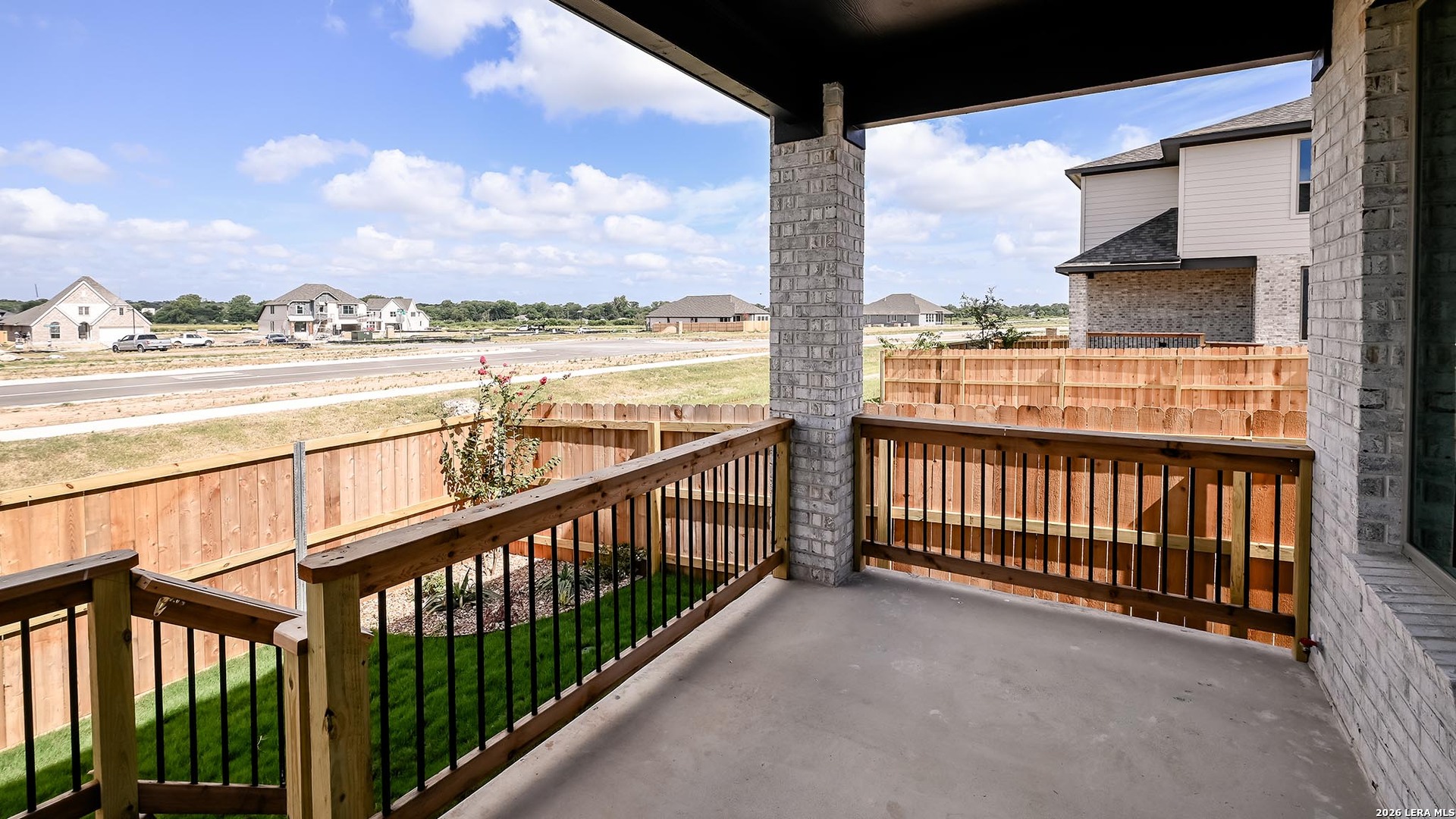 main property photo 22