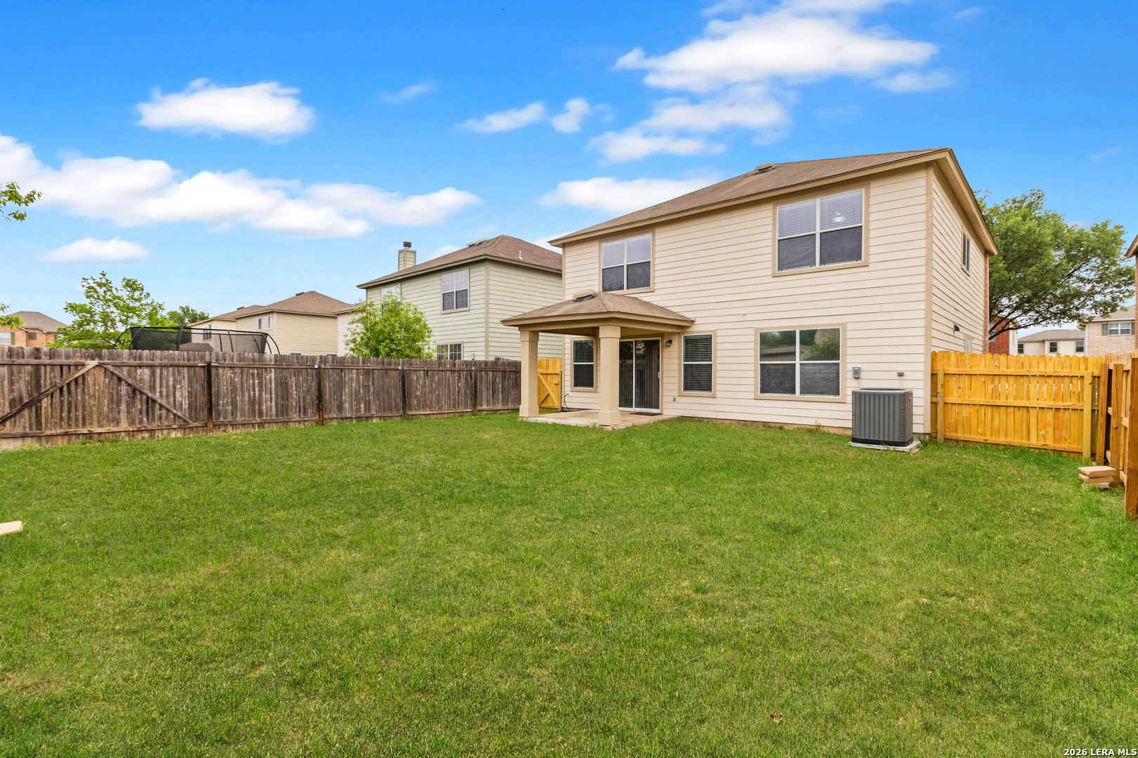main property photo 24