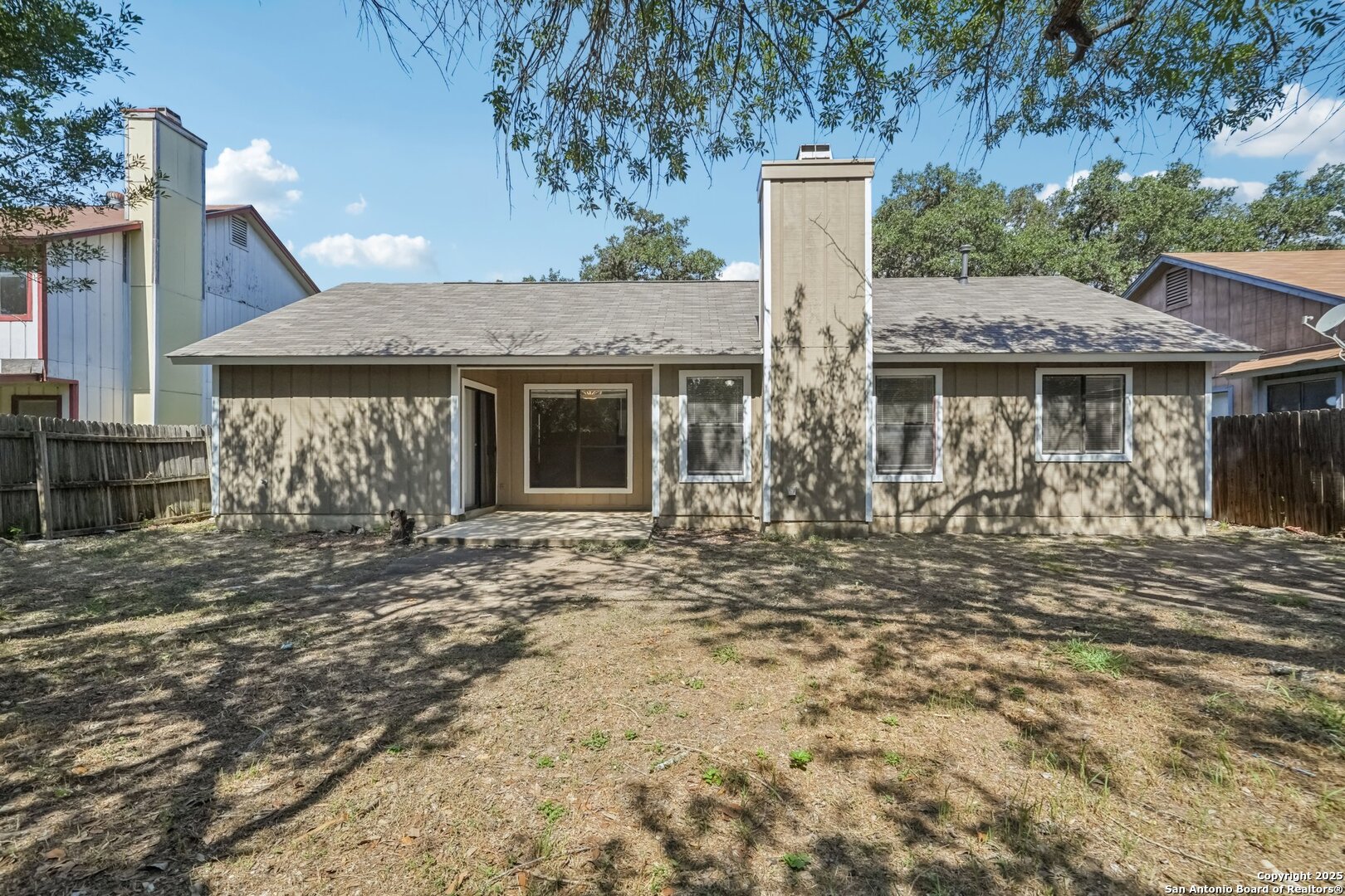 main property photo 22