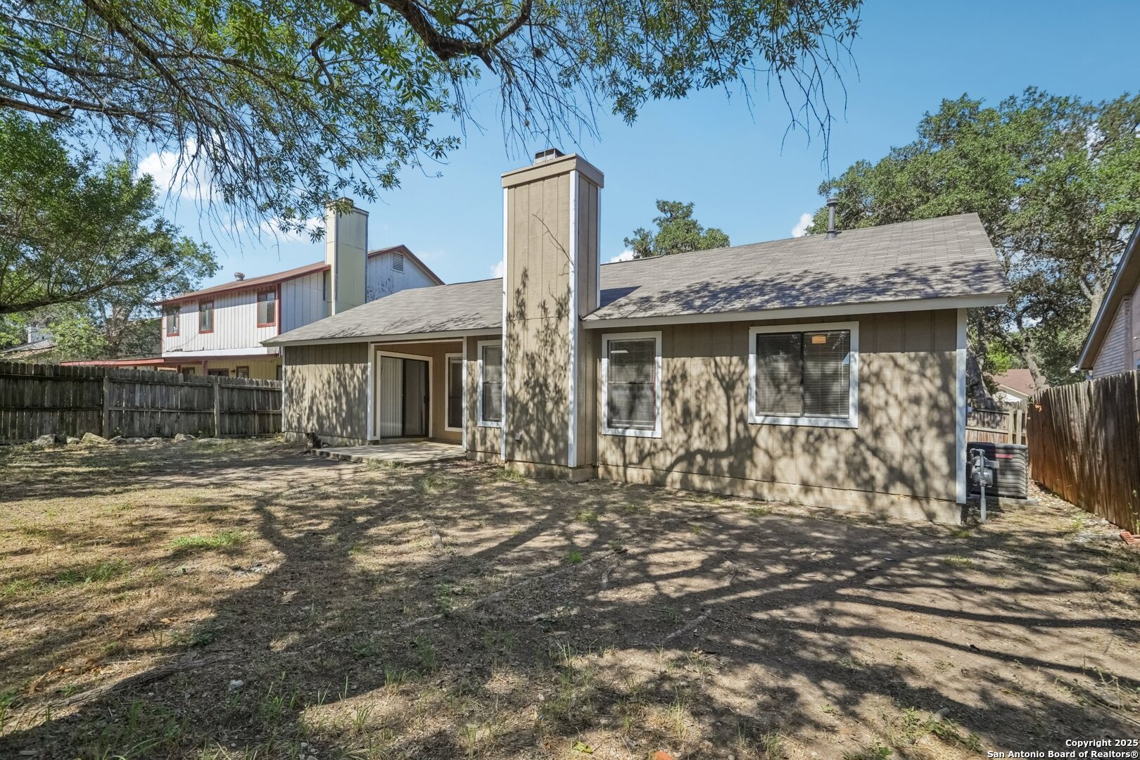 main property photo 23