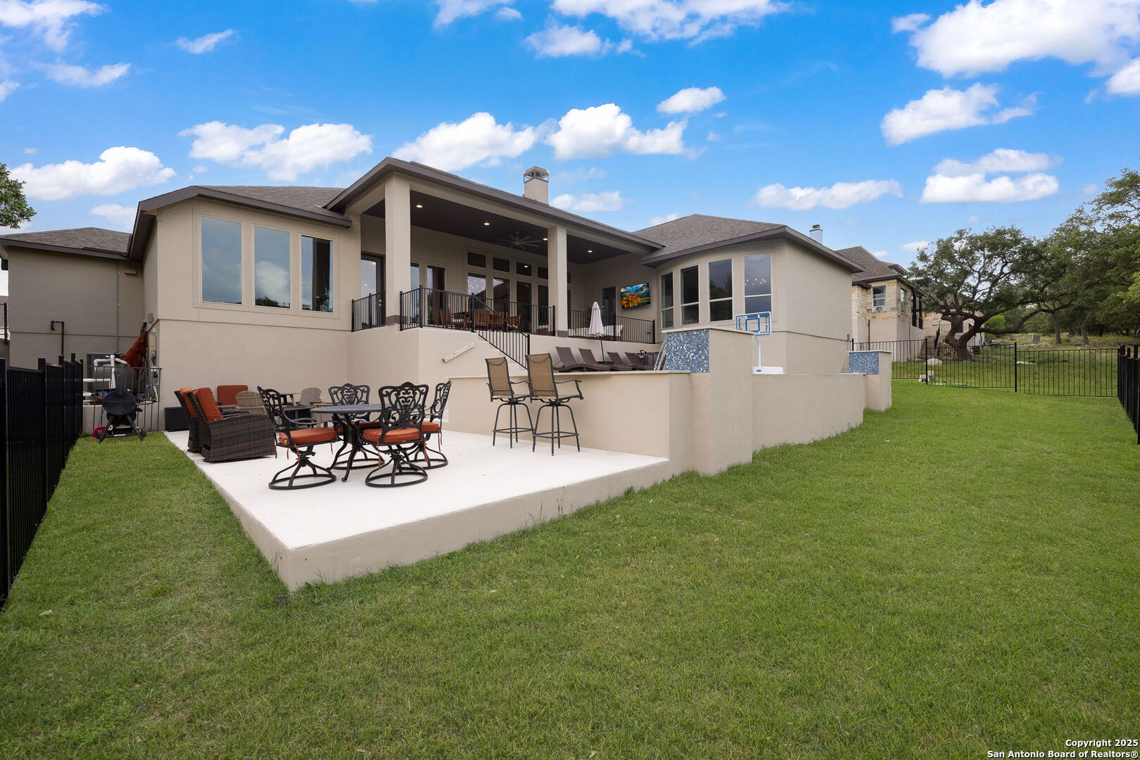 main property photo 43