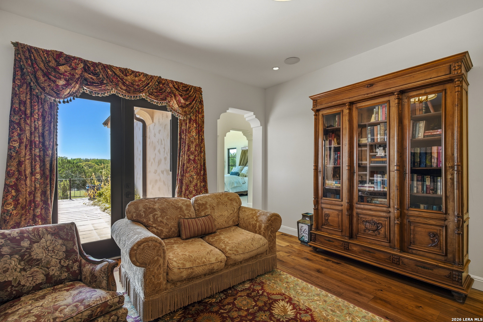 main property photo 59