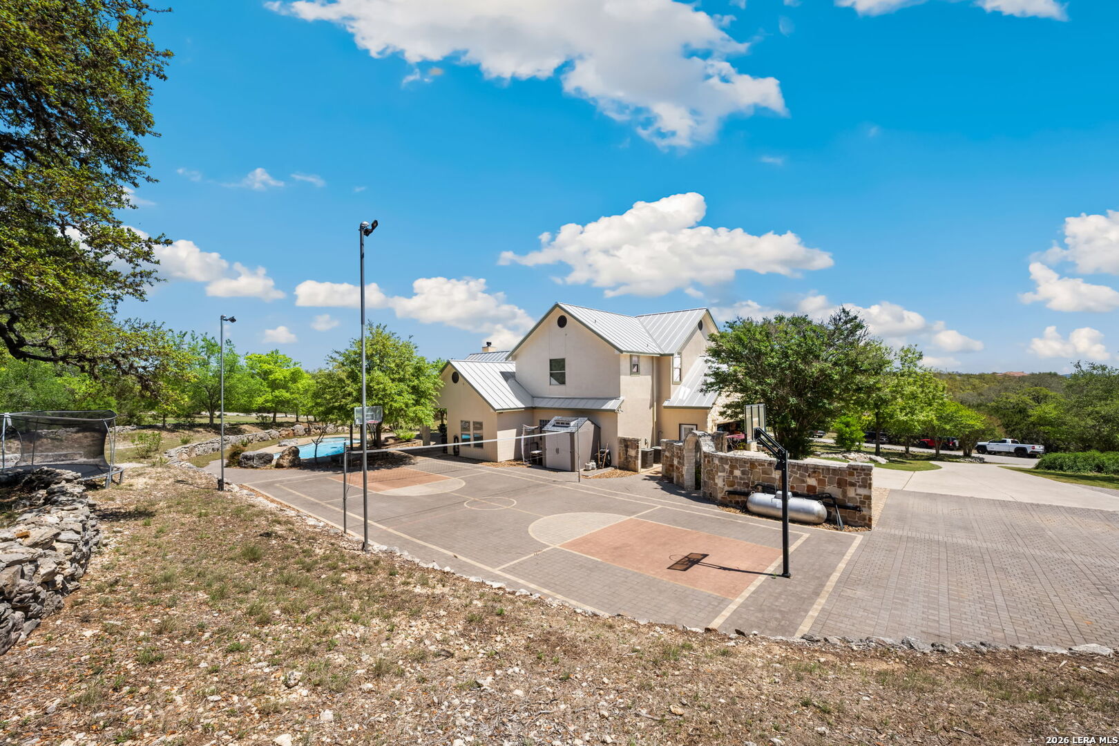 main property photo 48