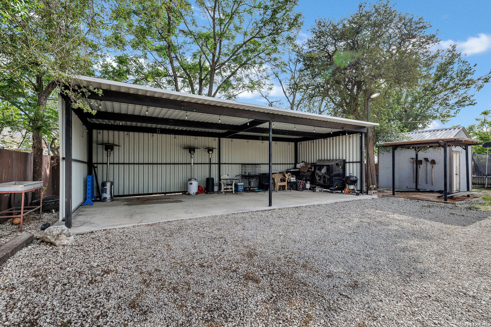 main property photo 21