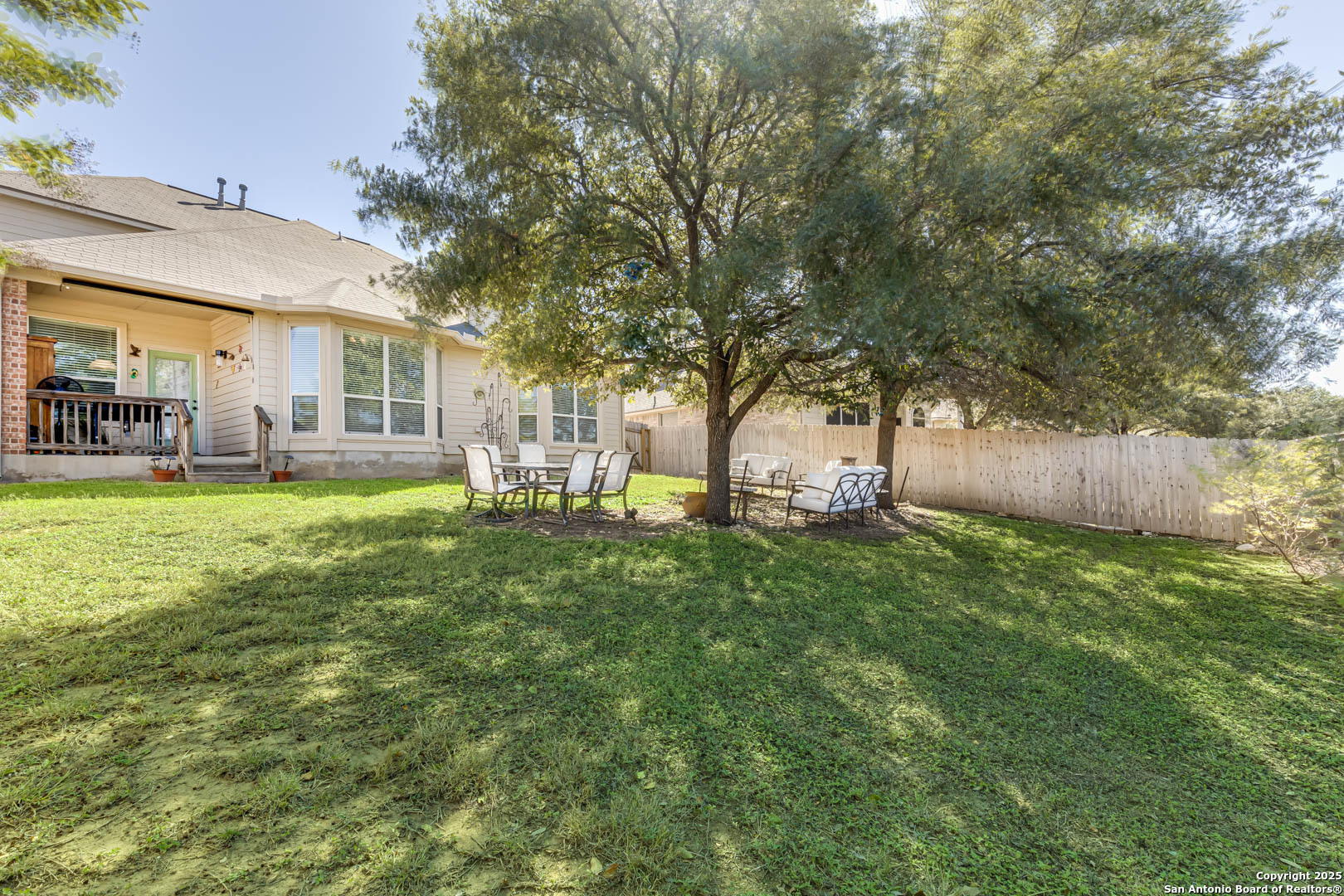 main property photo 30