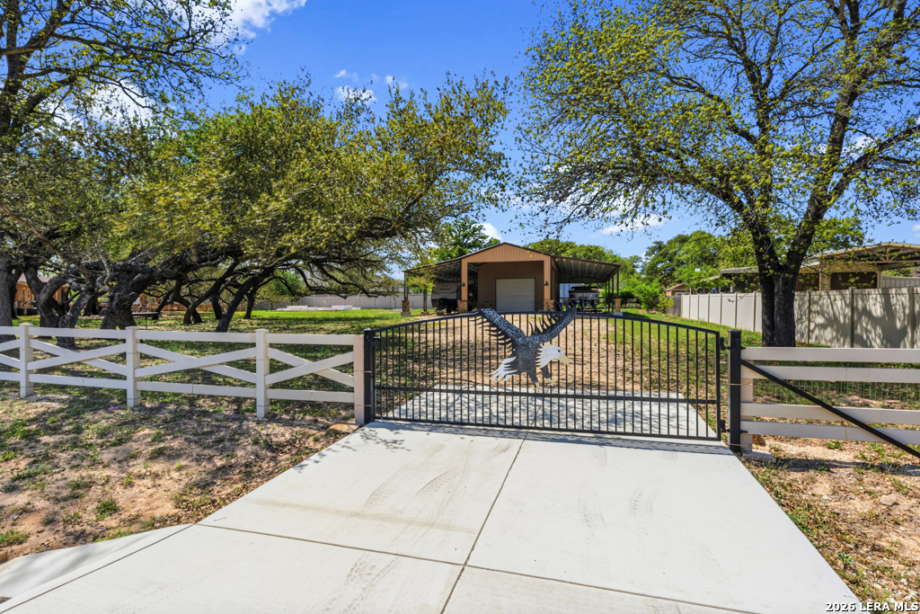 main property photo 35