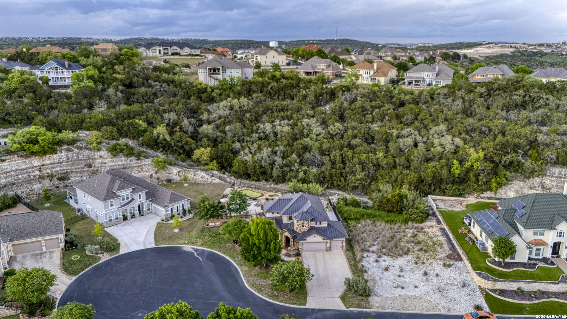 main property photo 41