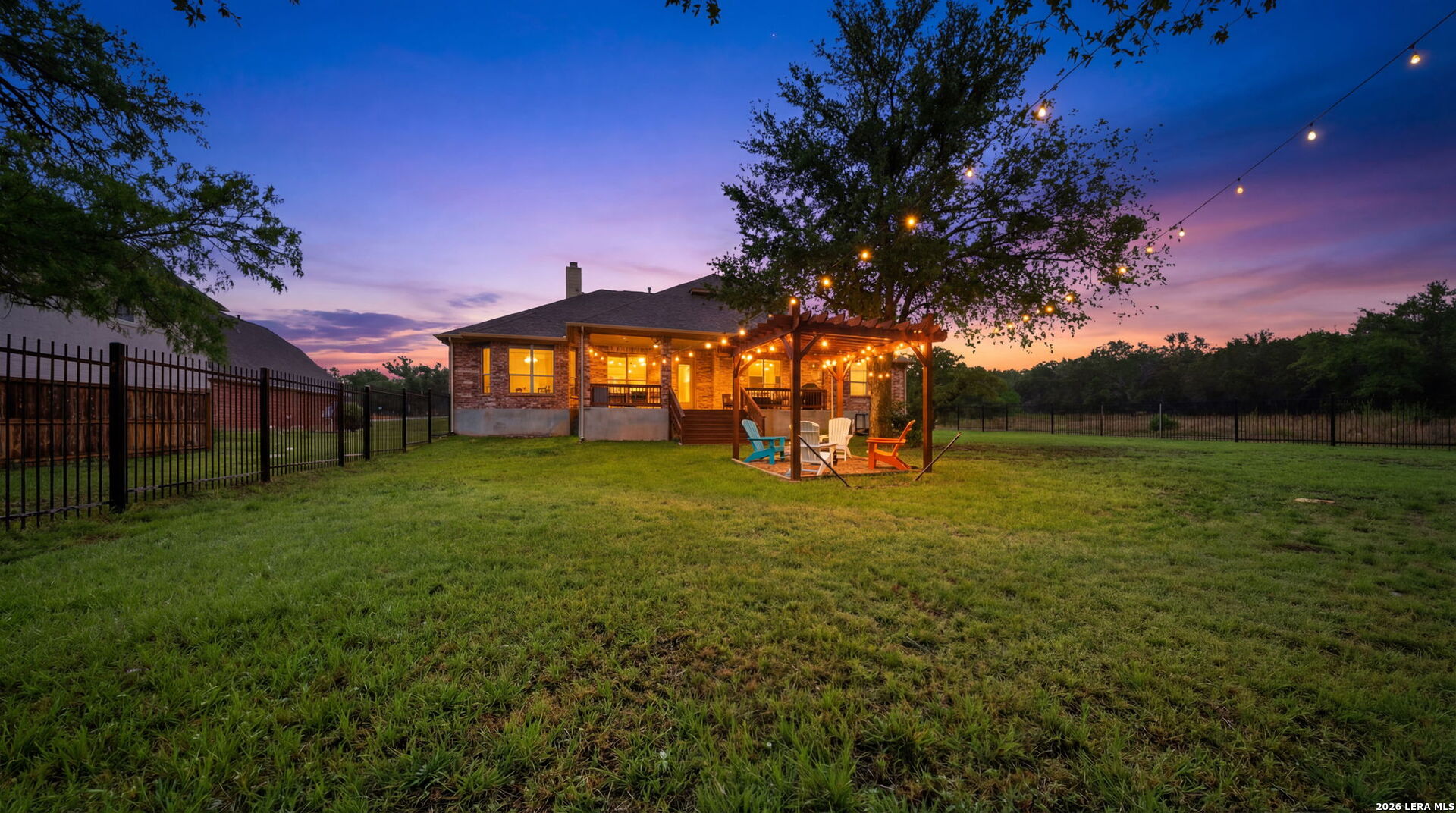 main property photo 30