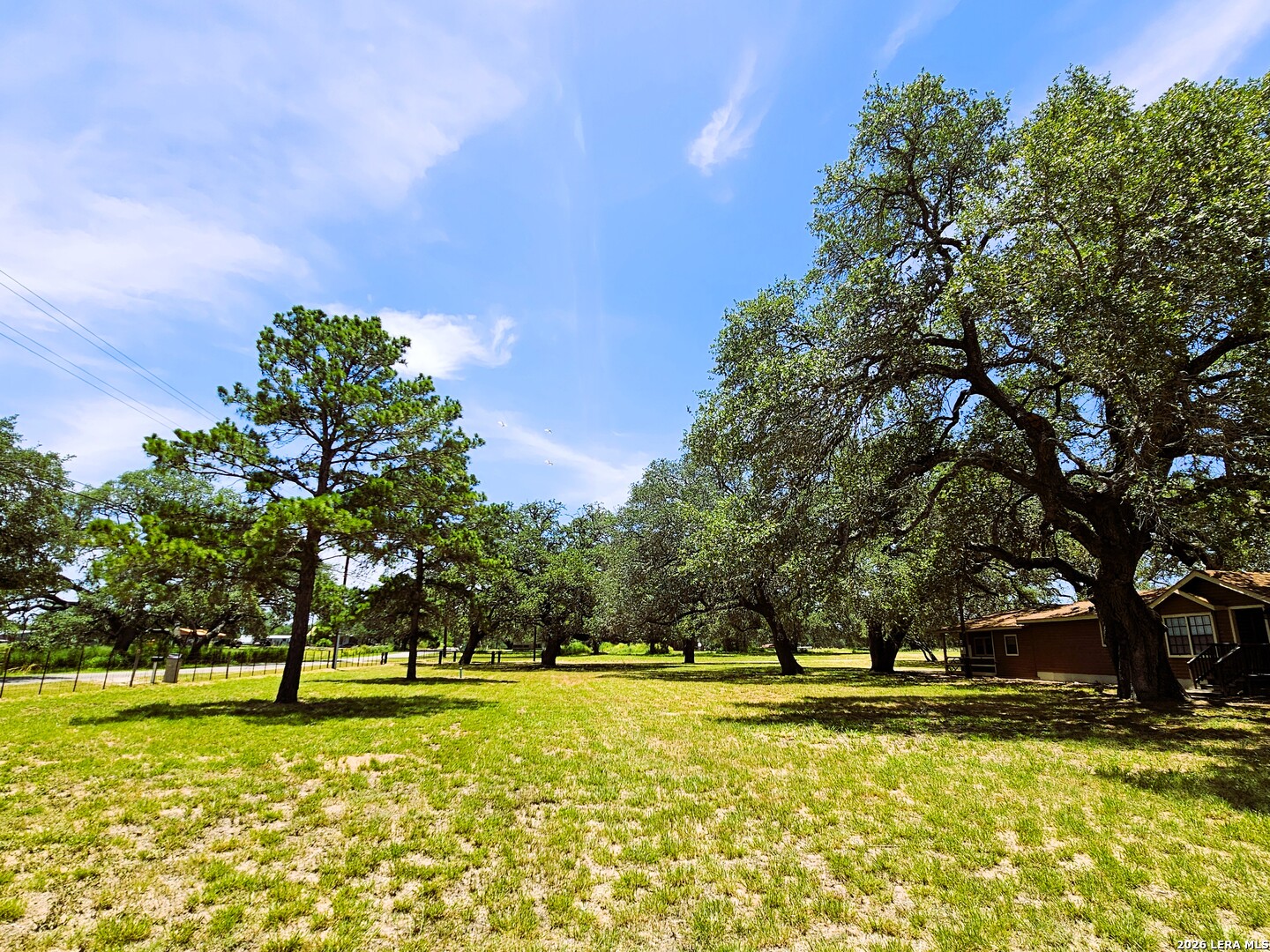 main property photo 16