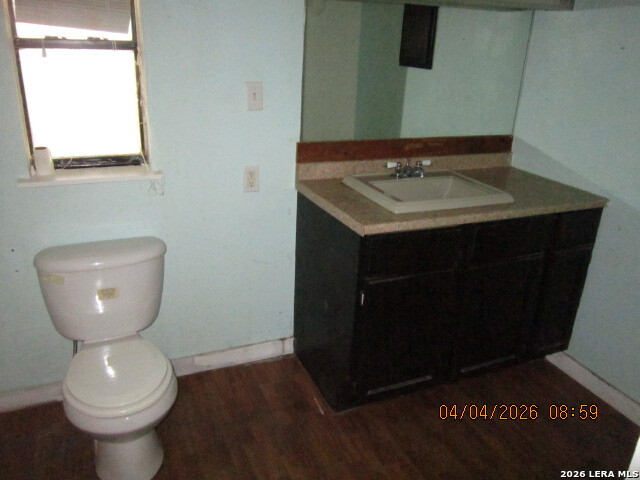 main property photo 15