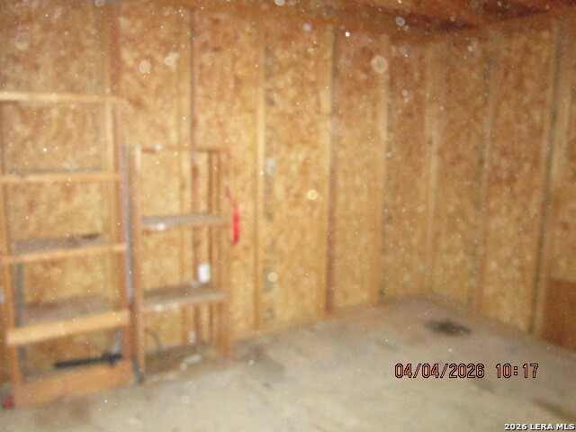 main property photo 34
