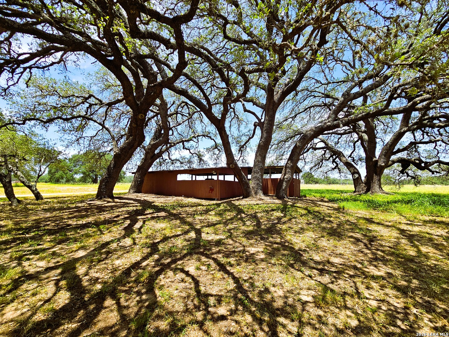 main property photo 27