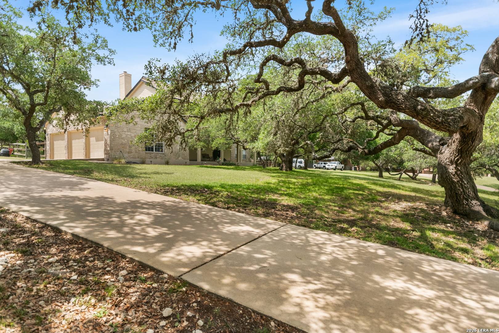 main property photo 45