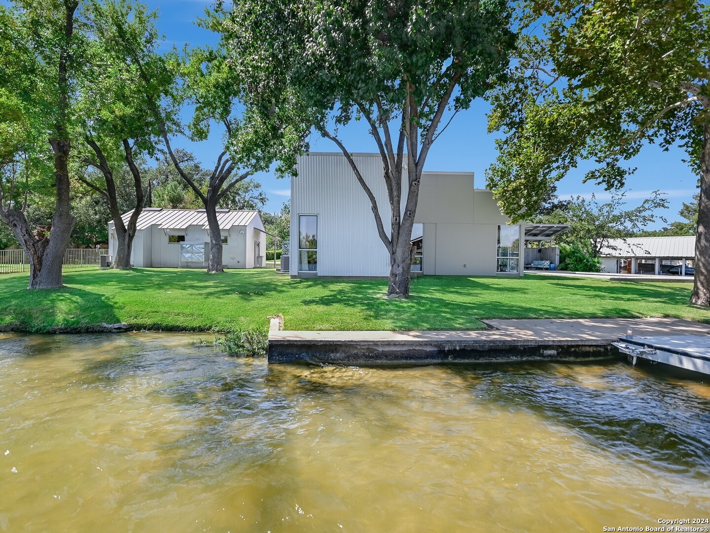 main property photo 47
