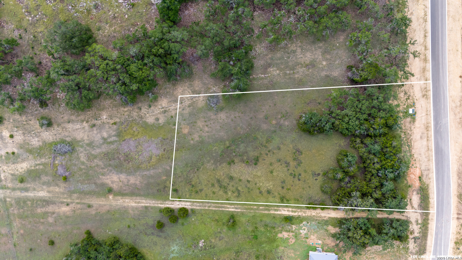 main property photo 13