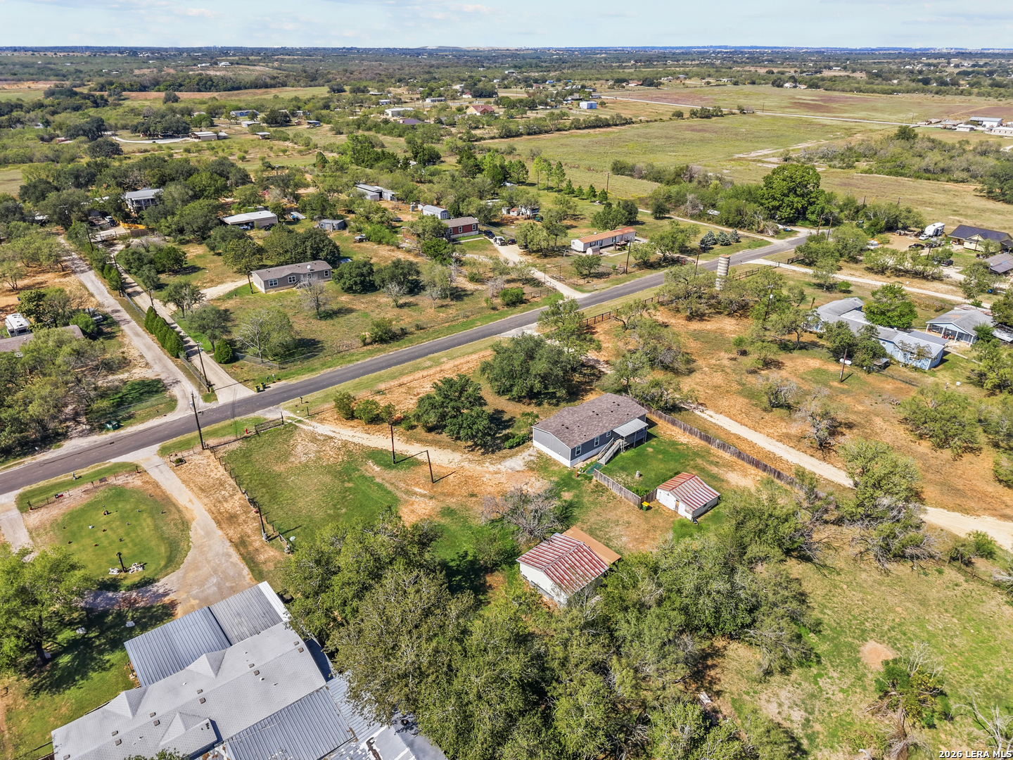 main property photo 27