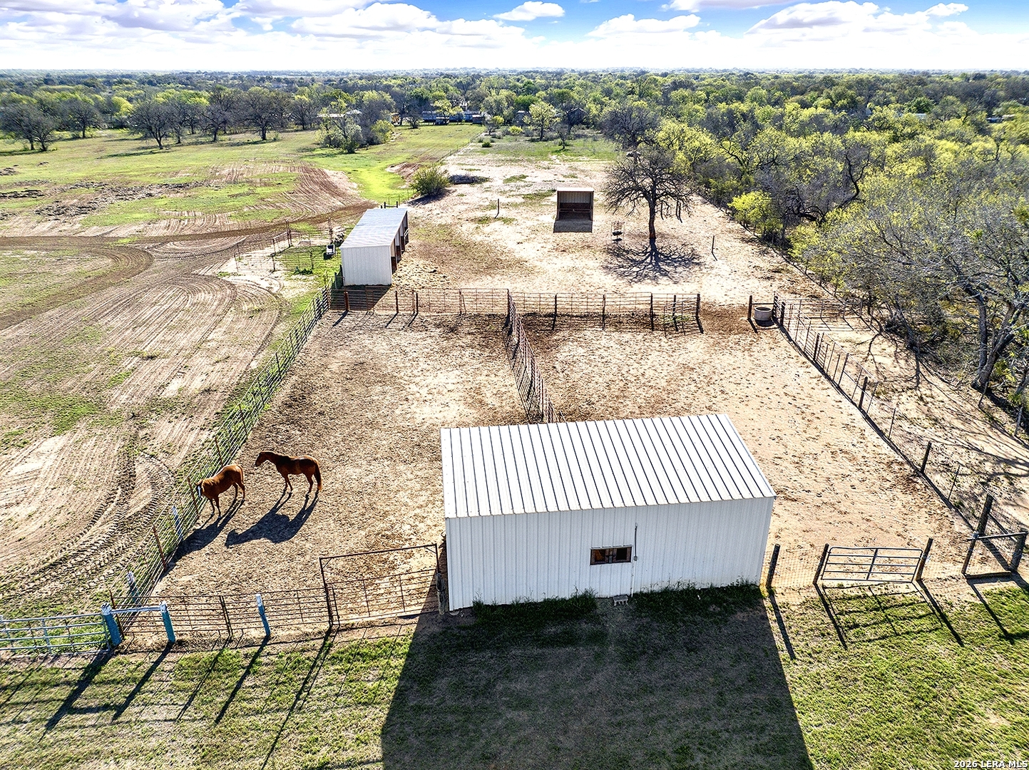 main property photo 10