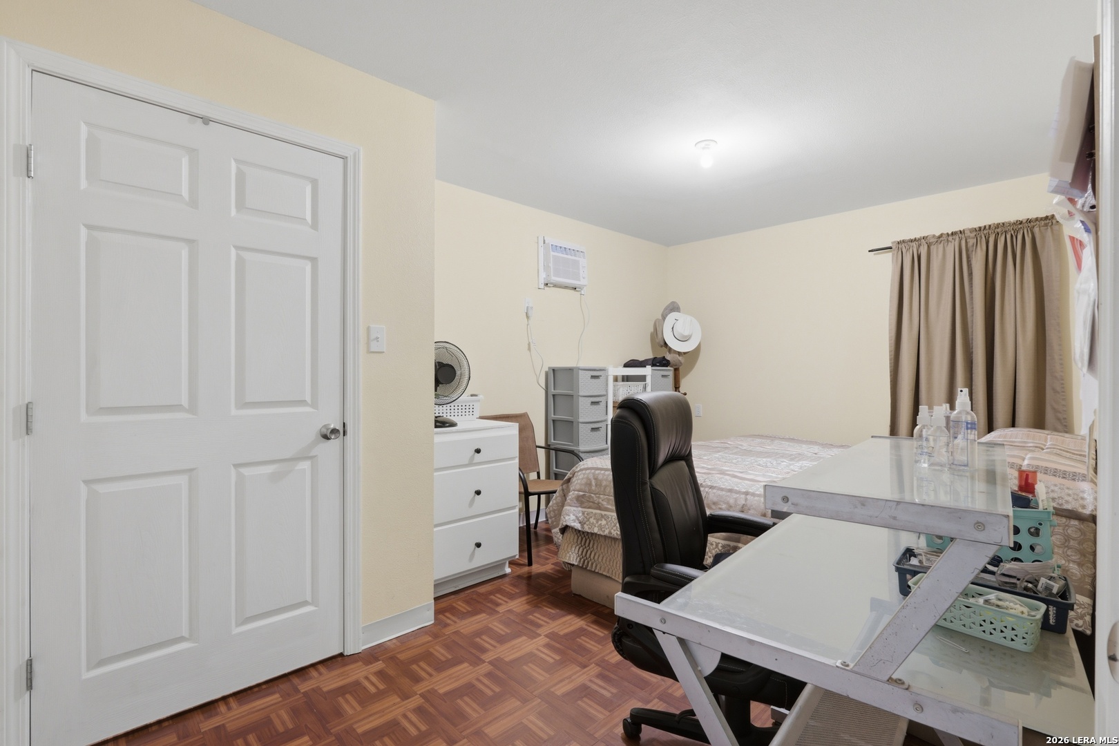 main property photo 19