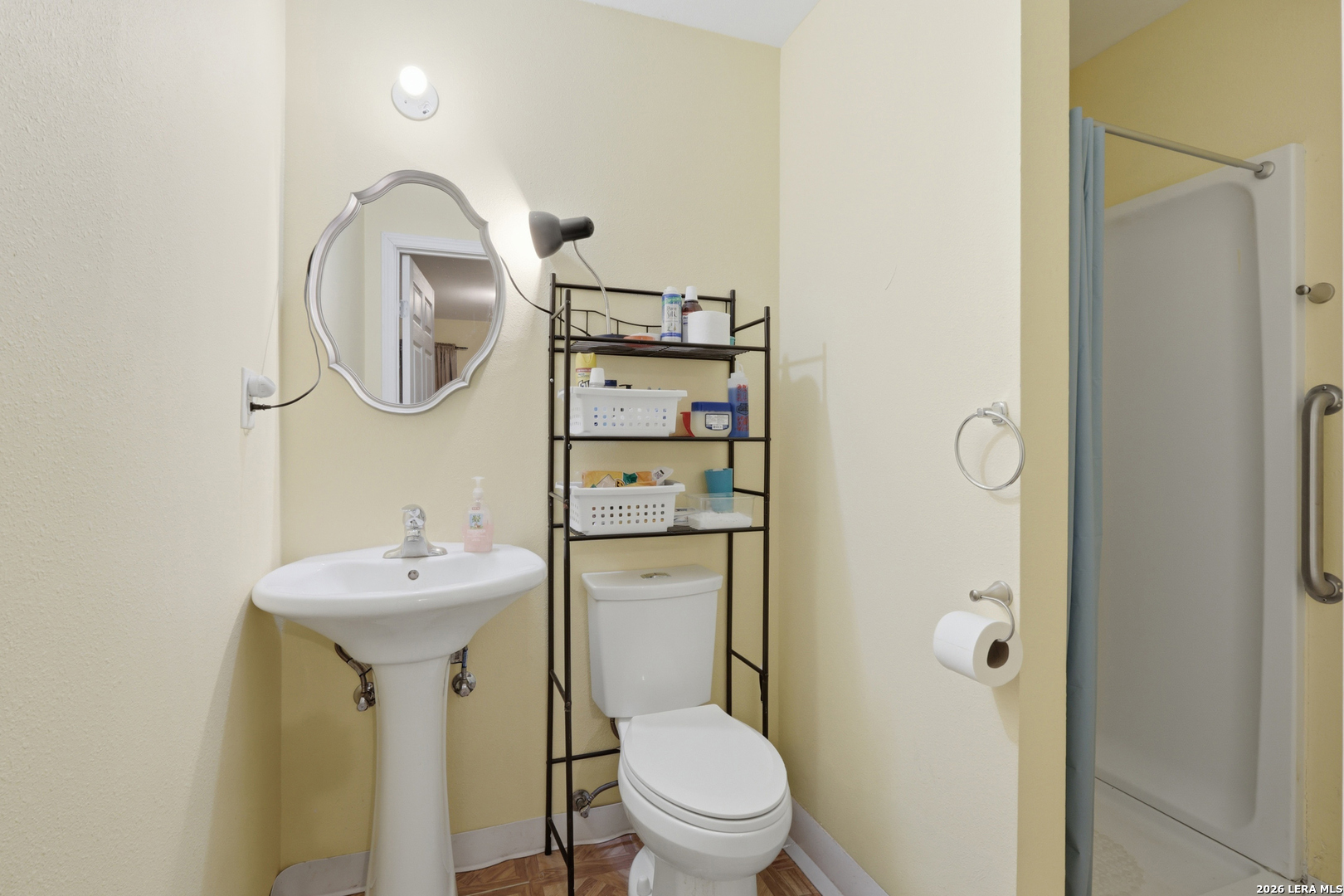 main property photo 20