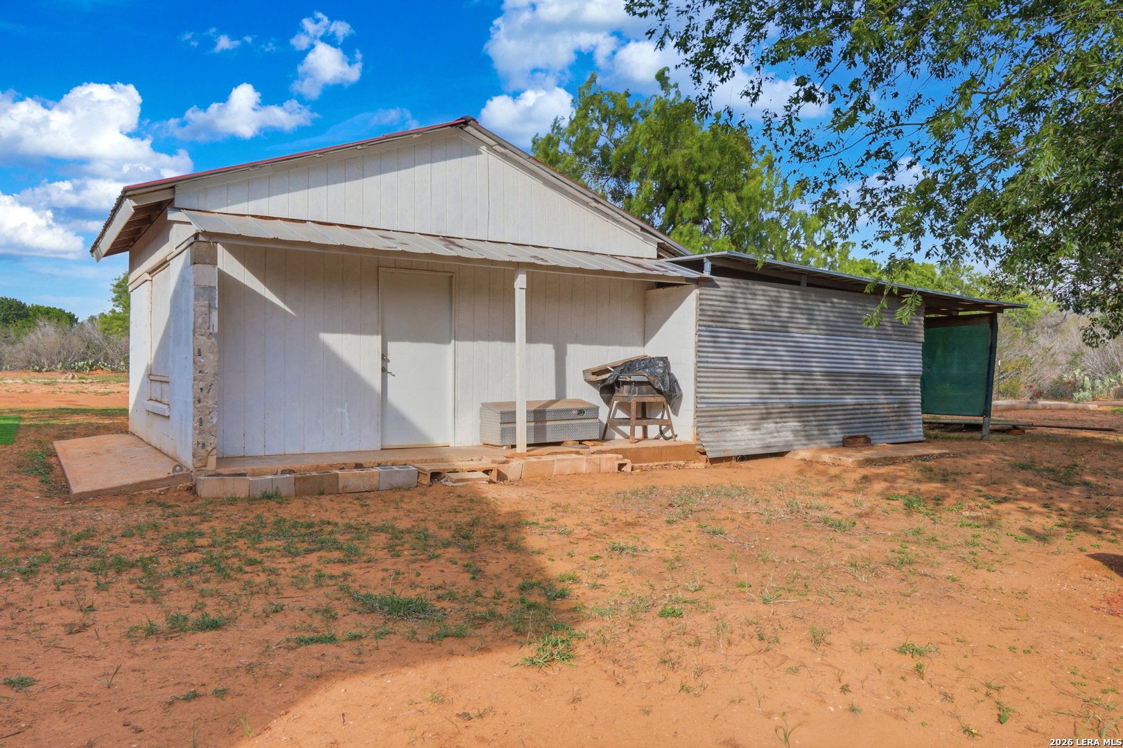 main property photo 25