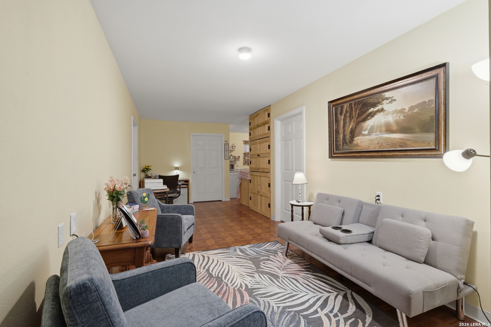 main property photo 8