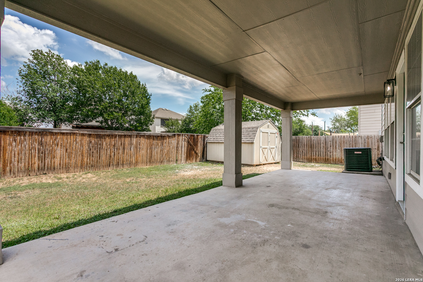 main property photo 32