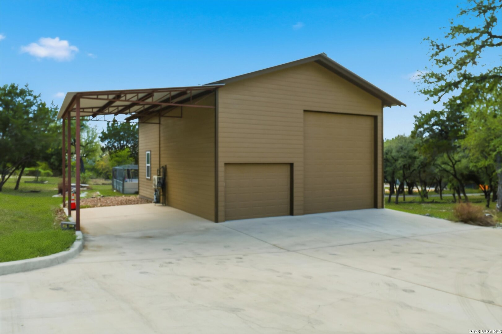 main property photo 59