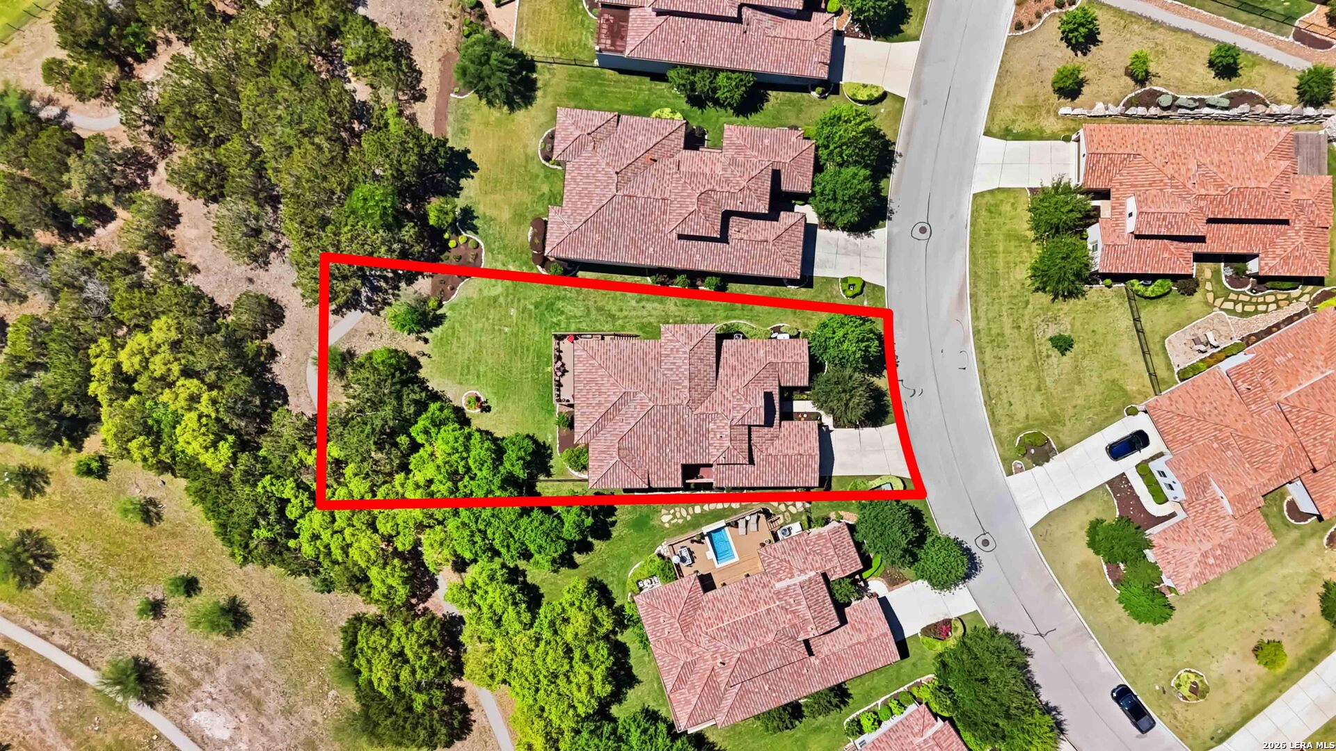 main property photo 41