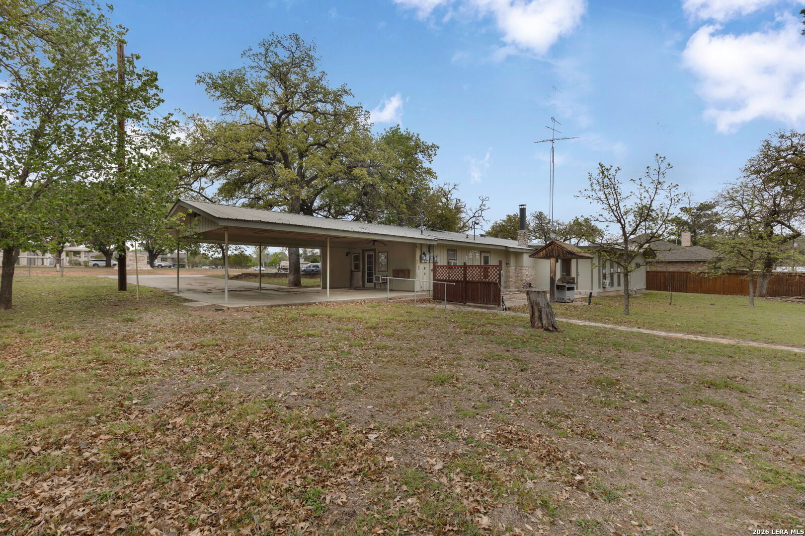 main property photo 9