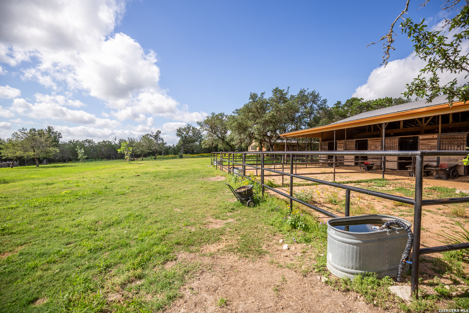 main property photo 26