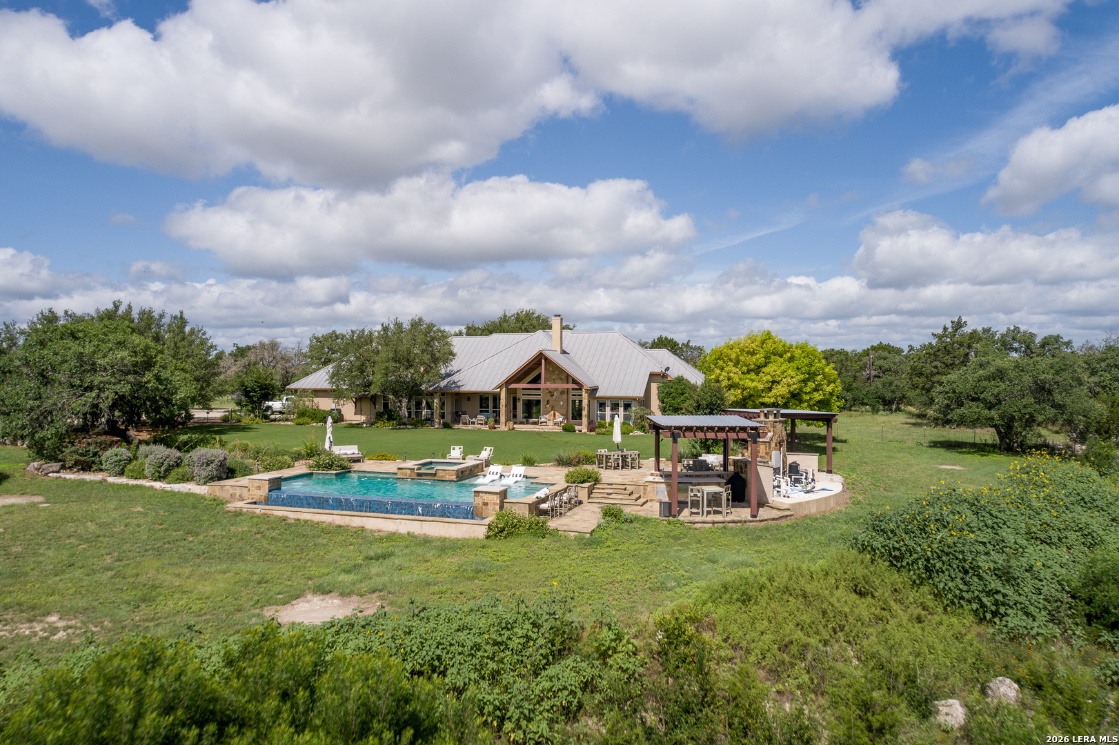 main property photo 51