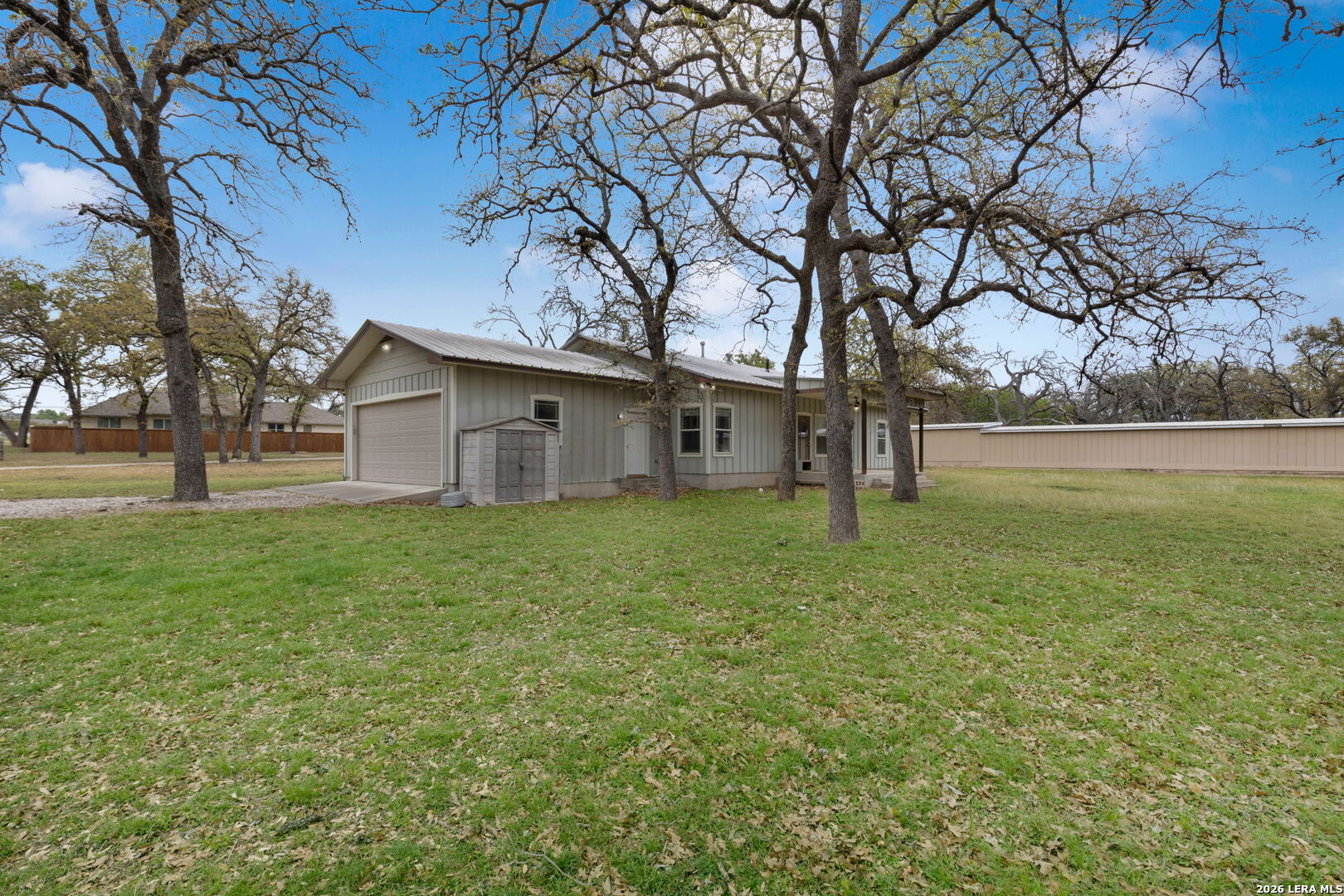 main property photo 20