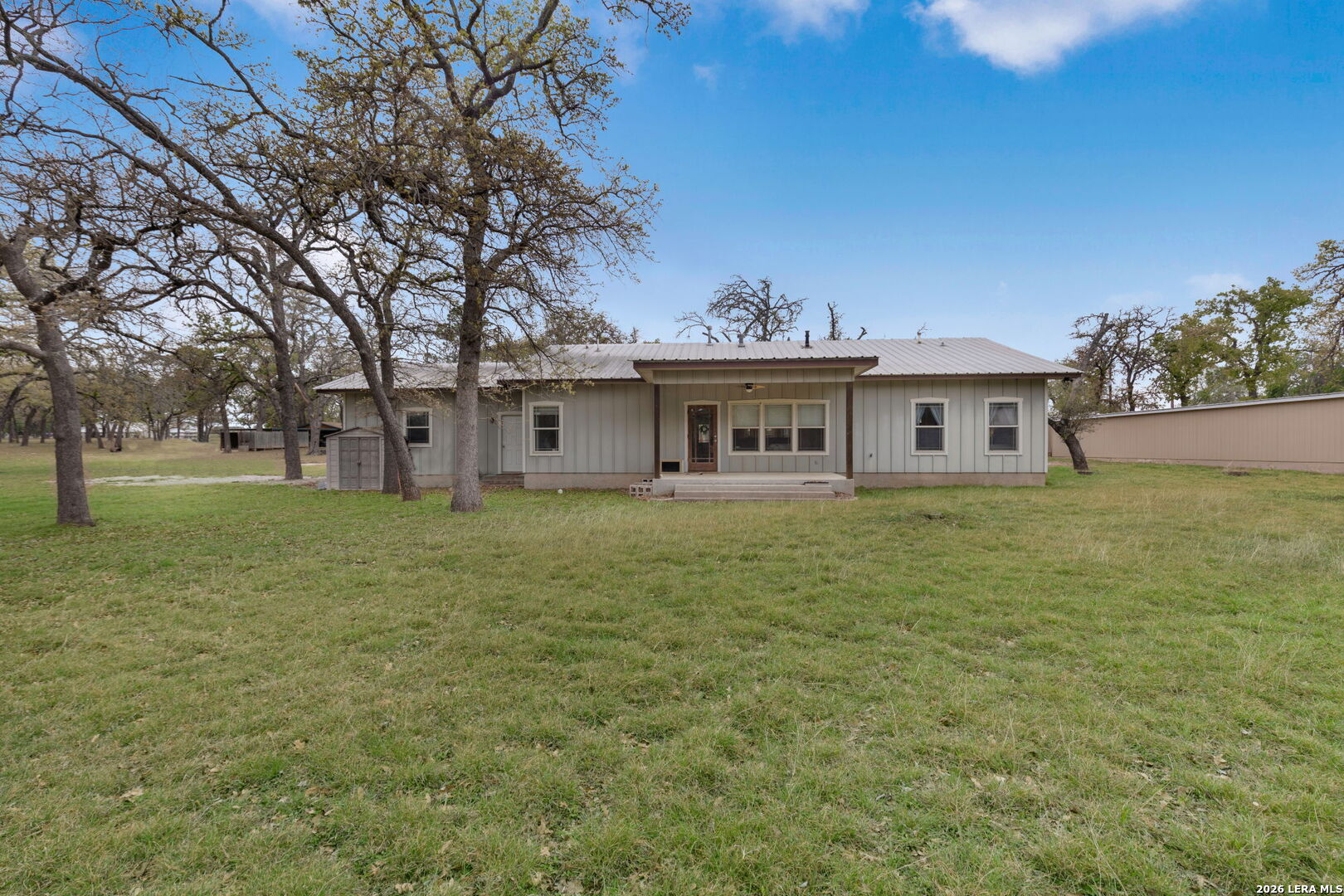 main property photo 23