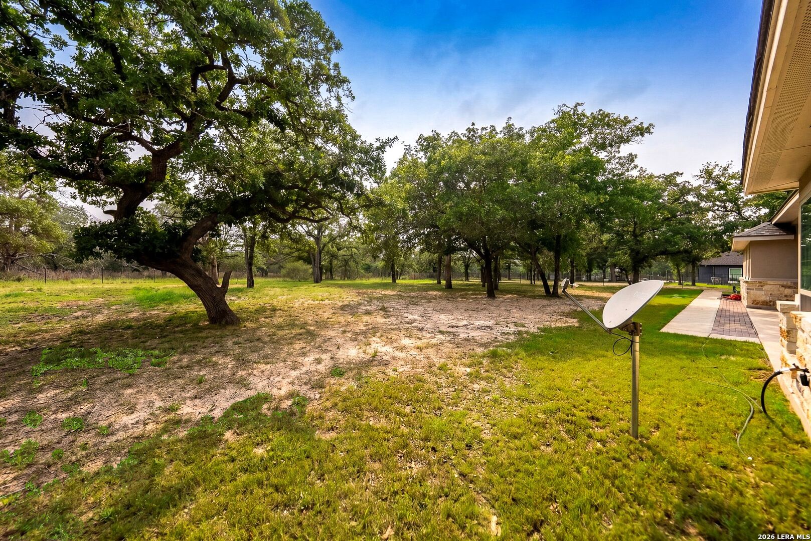 main property photo 50