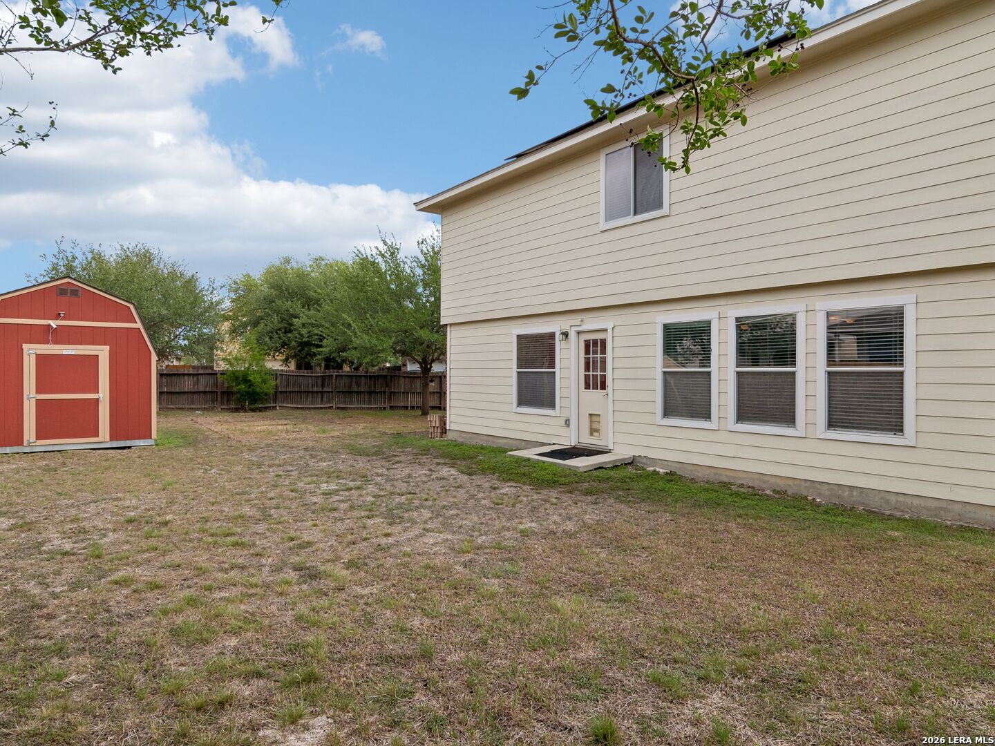 main property photo 24