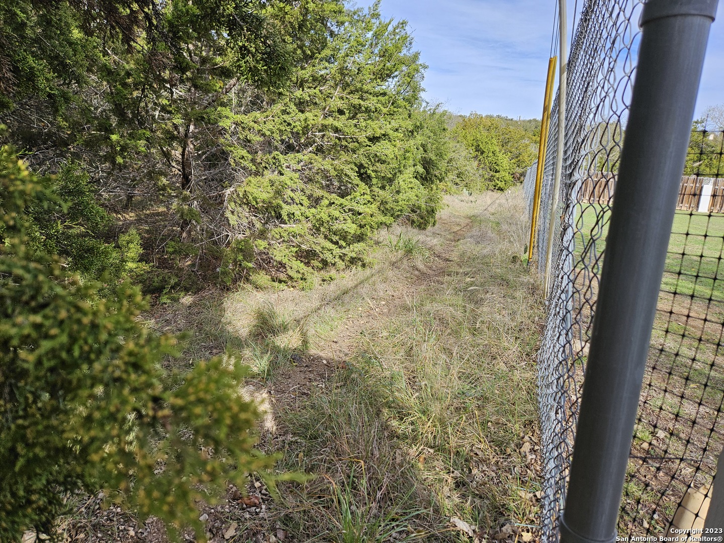 main property photo 10