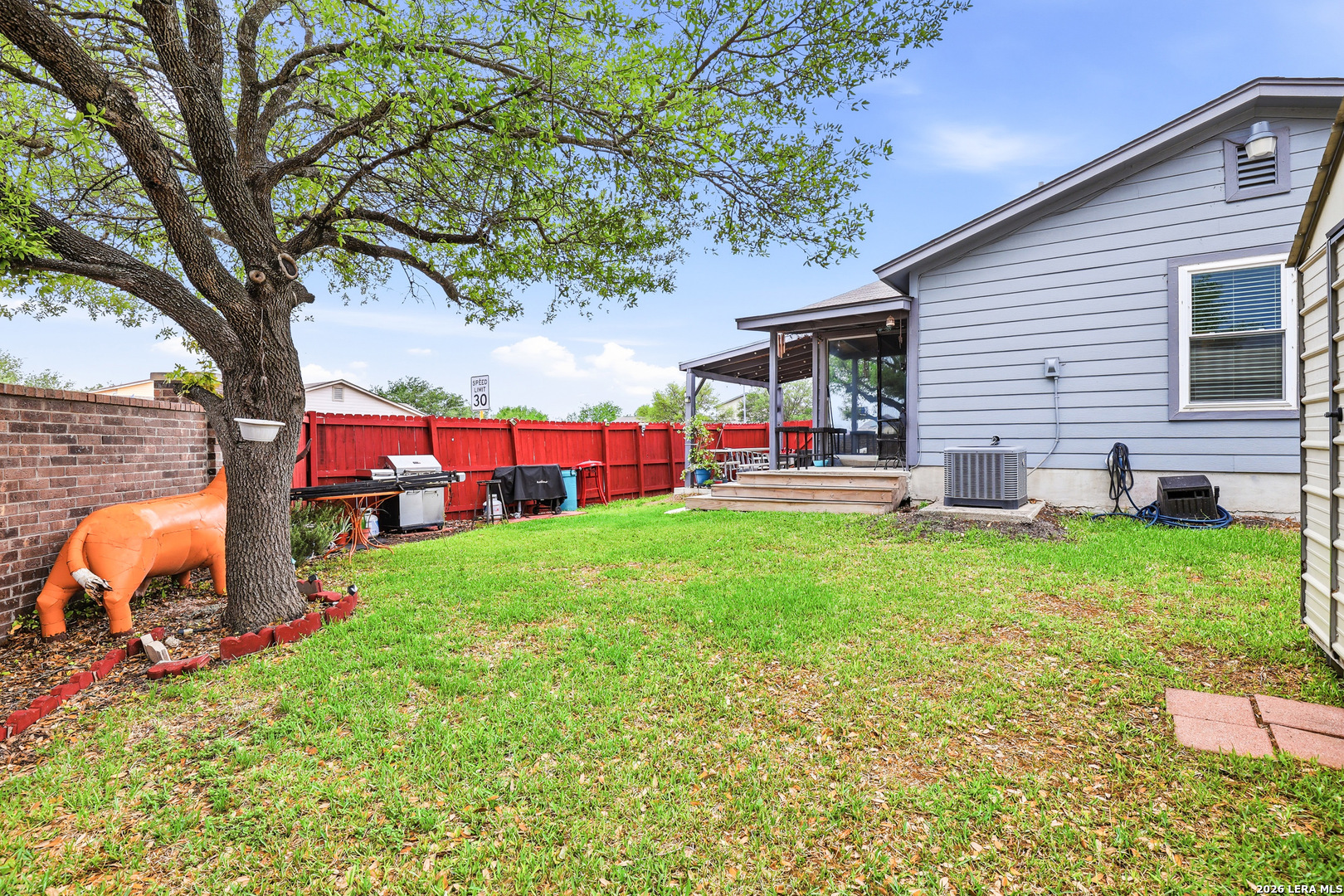 main property photo 27