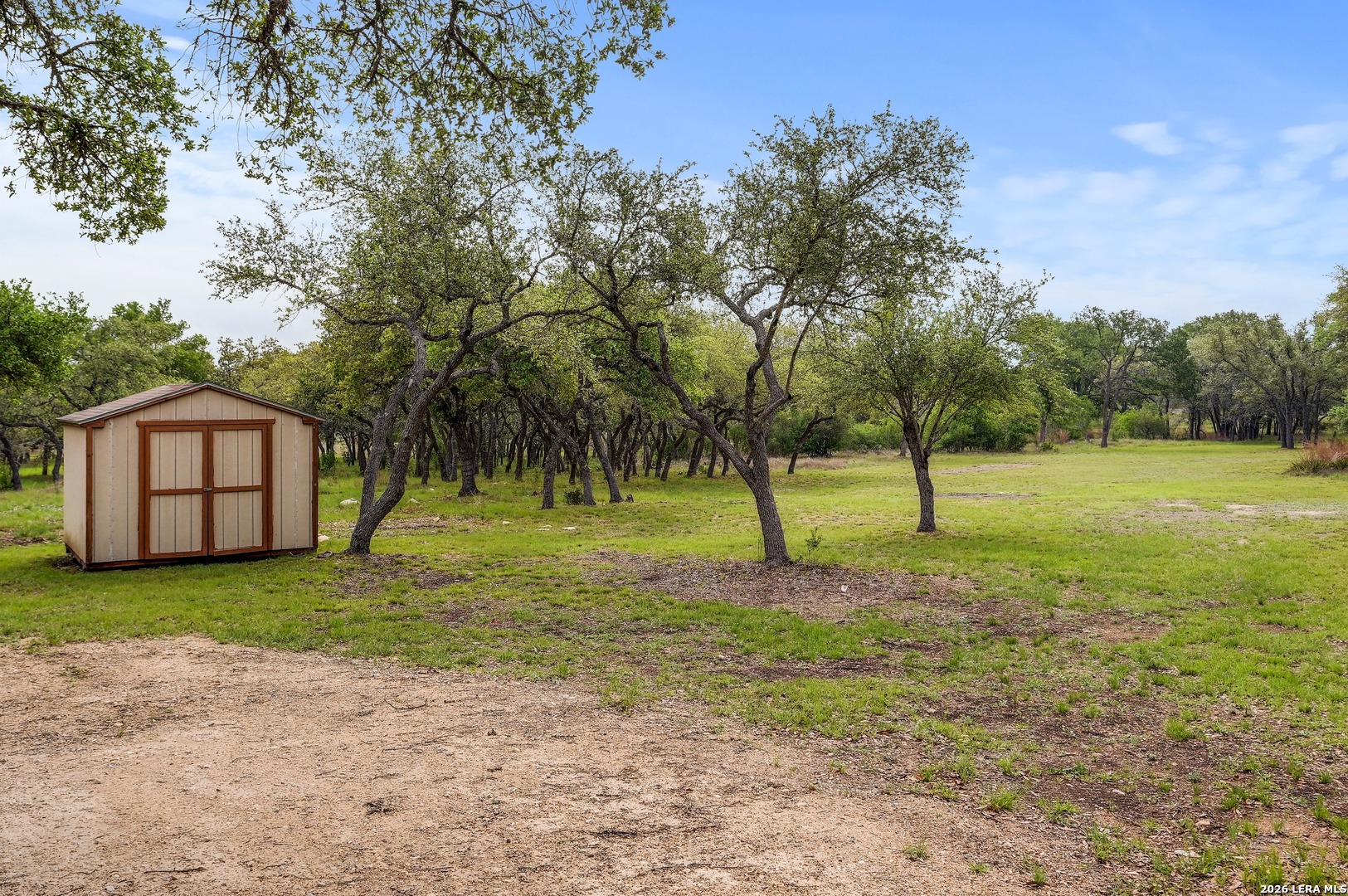 main property photo 34