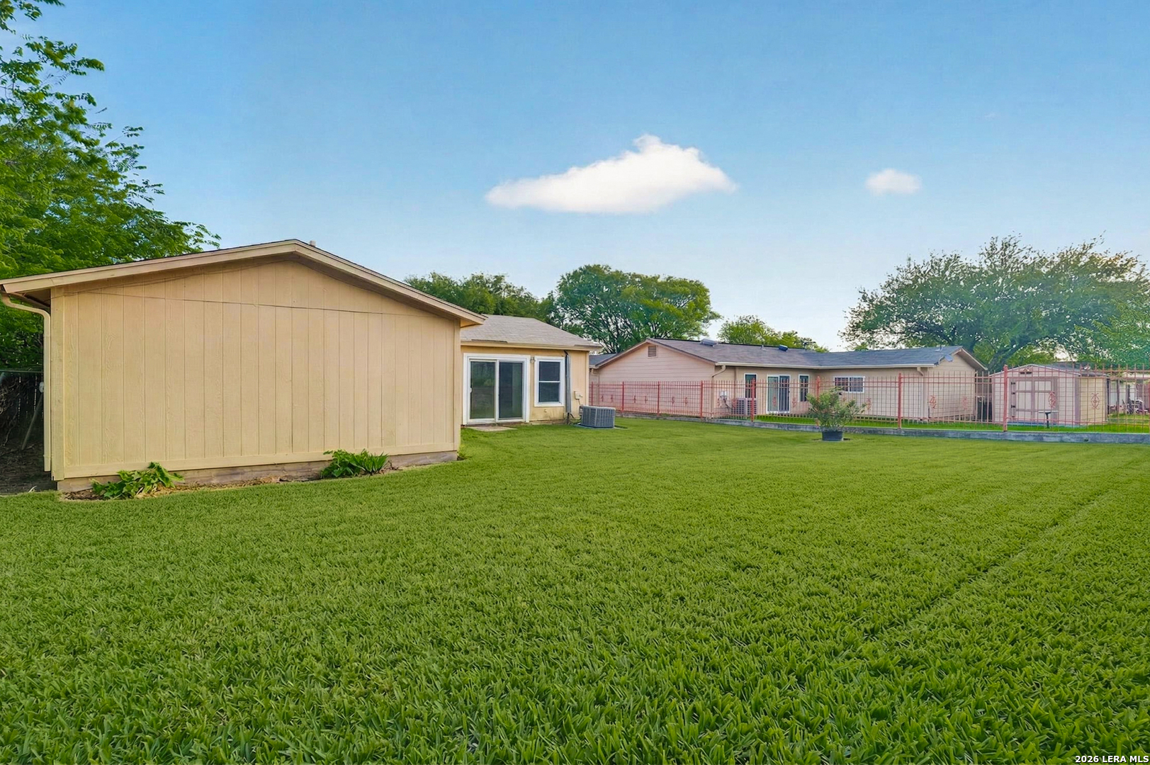 main property photo 23